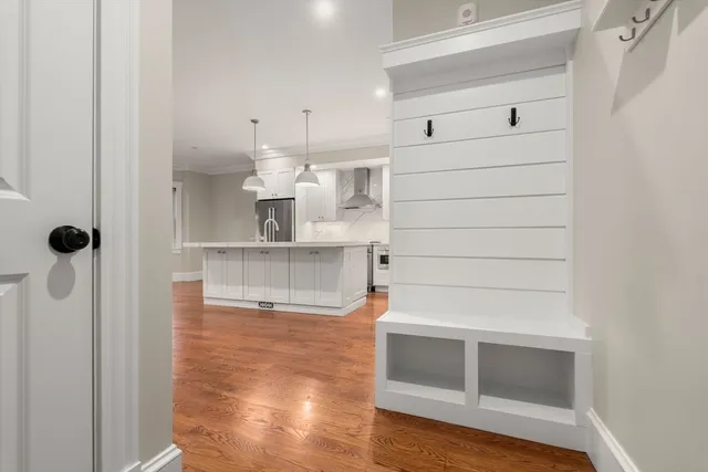 $795,000 | 144 Highland Avenue, Unit 1, Somerville, MA 02143