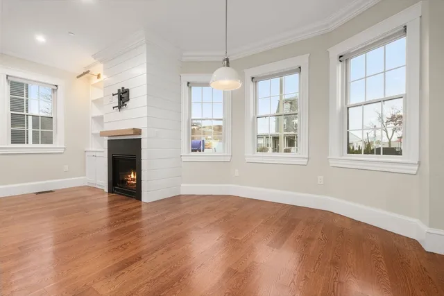 $795,000 | 144 Highland Avenue, Unit 1, Somerville, MA 02143