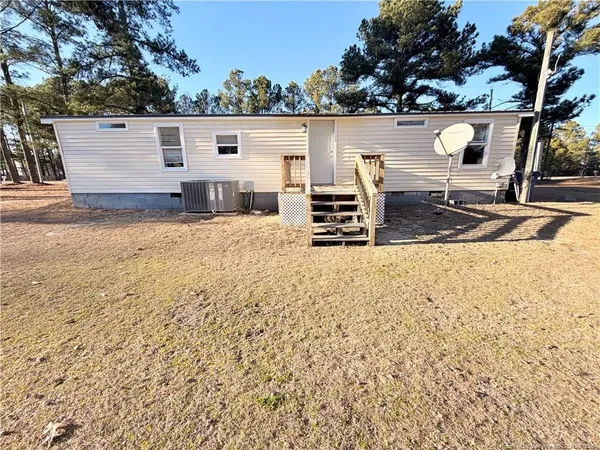 $1,600 | 205 St Matthews Church Road, Raeford, NC 28376