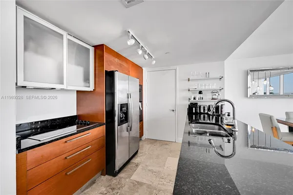 $4,000 | 1830 South Ocean Drive, Unit 1707, Hallandale Beach, FL 33009