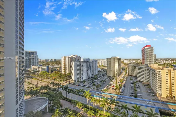 $4,000 | 1830 South Ocean Drive, Unit 1707, Hallandale Beach, FL 33009
