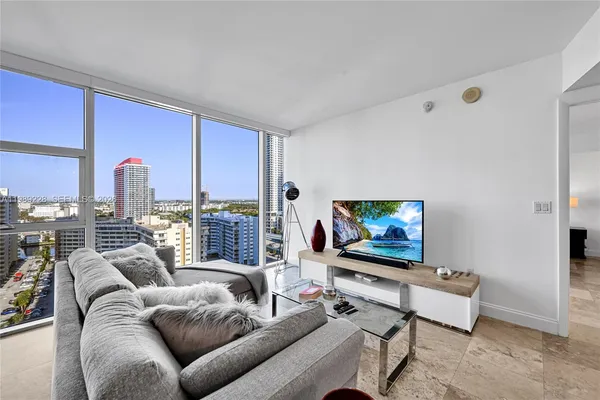 $4,000 | 1830 South Ocean Drive, Unit 1707, Hallandale Beach, FL 33009