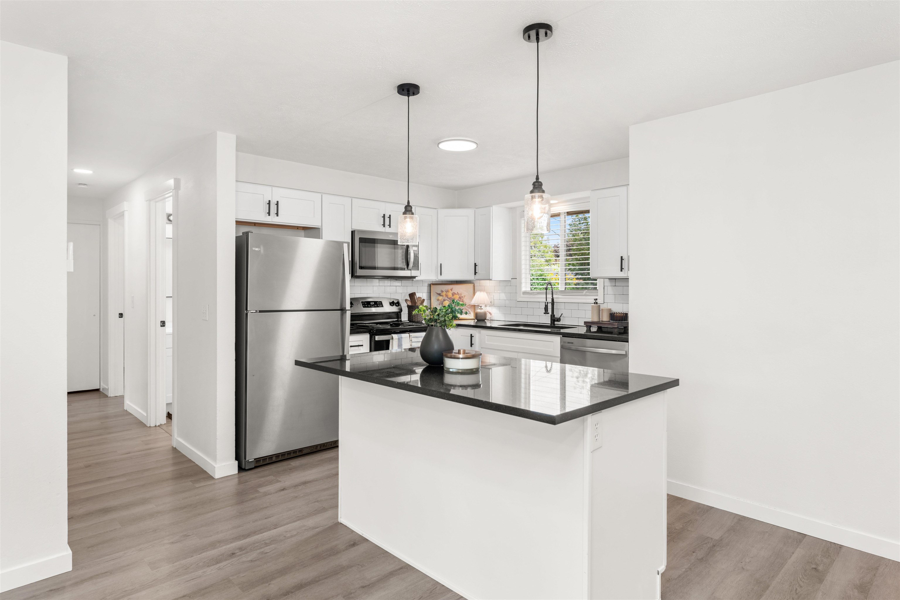 3817 East 7th Avenue Spokane, WA 99202 - Photo 5 of 37