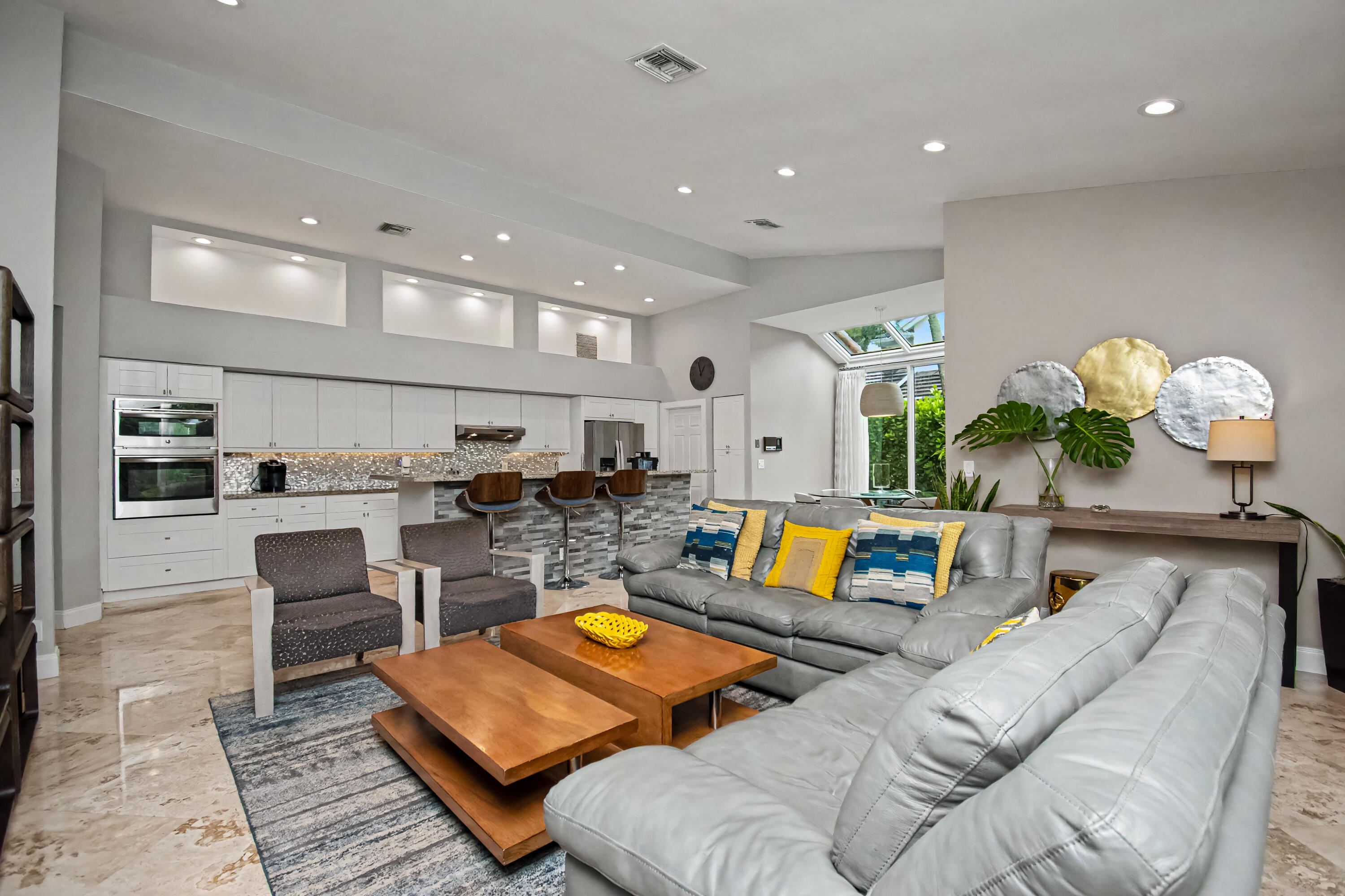 2653 Northwest 46th Street Boca Raton, FL 33434 - Photo 9 of 46 E5EC7D65-3AEA-4A7A-8282-AF9C1F1F120A