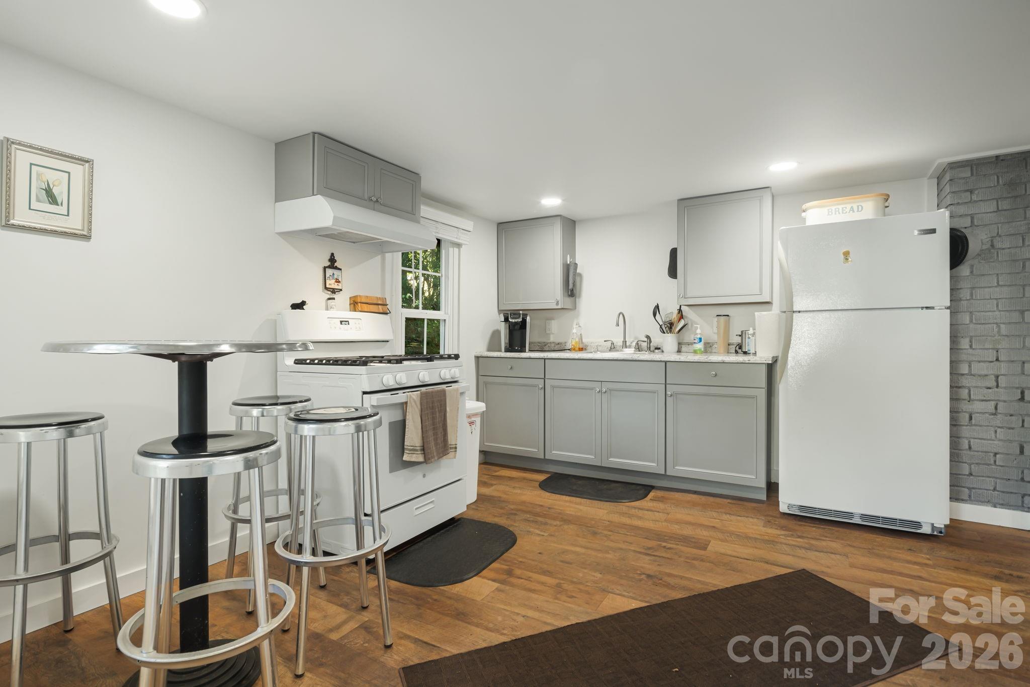 456 Maney Branch Road Burnsville, NC 28714 - Photo 8 of 40