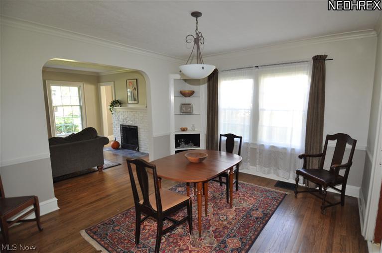 2519 Queenston Road Cleveland, OH 44118 - Photo 6 of 14 Lovely dining room with built-in corner shelf and chair rail