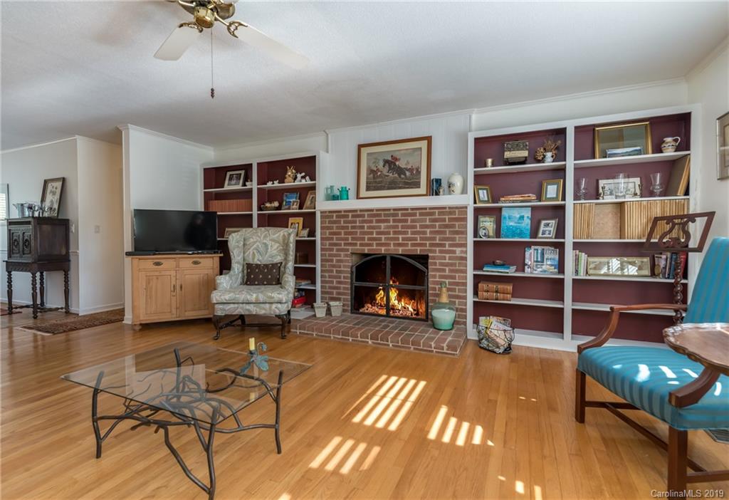 60 Doubleday Road Tryon, NC 28782 - Photo 4 of 31