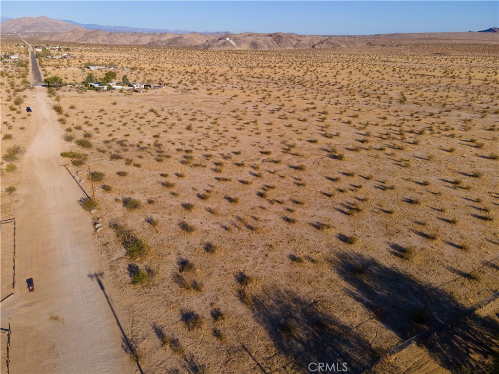 5 Sunflower Road Joshua Tree, CA 92252 - Photo 6 of 15 a view of city and mountain