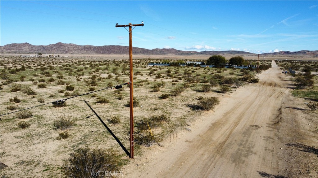 5 Sunflower Road Joshua Tree, CA 92252 - Photo 7 of 15 a view of a city