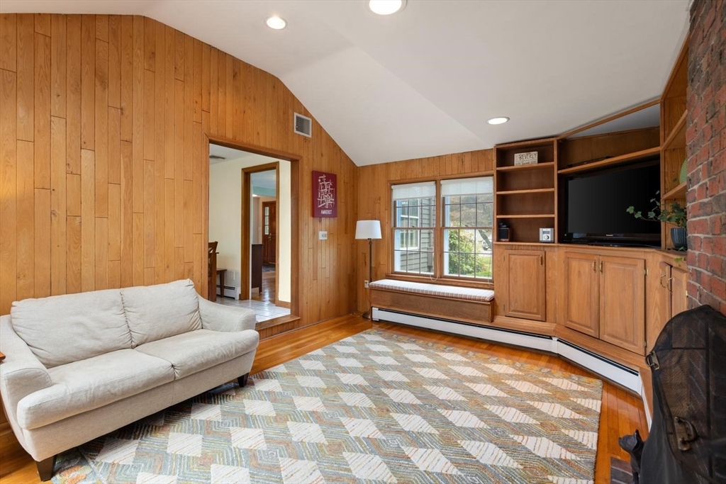 159 McKay Street Beverly, MA 01915 - Photo 16 of 33