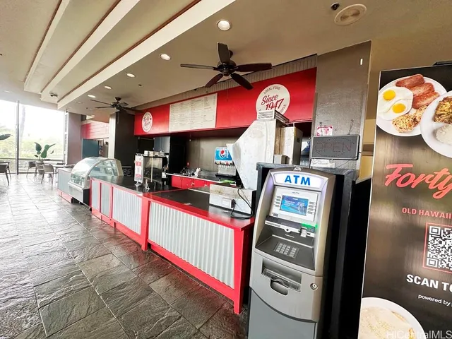 $1,950 | 445 Seaside Avenue, Unit 4204, Honolulu, HI 96815