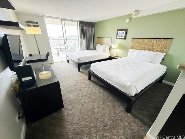 $1,950 | 445 Seaside Avenue, Unit 4204, Honolulu, HI 96815