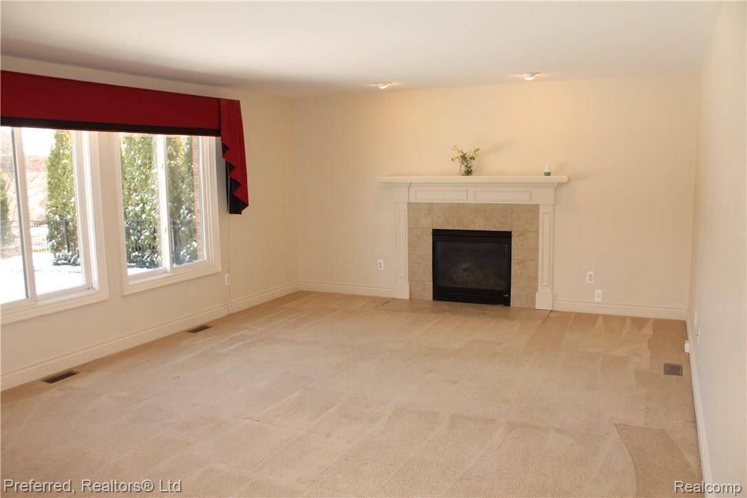 1264 North Lilley Road Canton, MI 48187 - Photo 13 of 34 IMG_4514.JPG