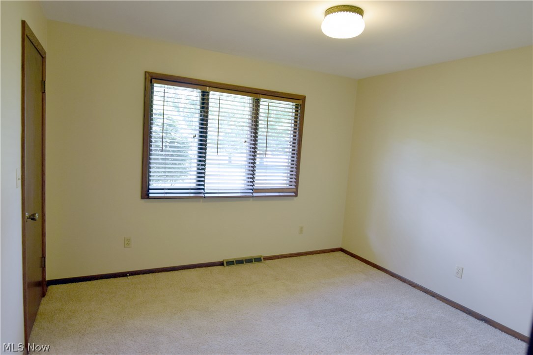 5300 Pierce Road Northwest Warren, OH 44481 - Photo 22 of 35 Gallery Image 22