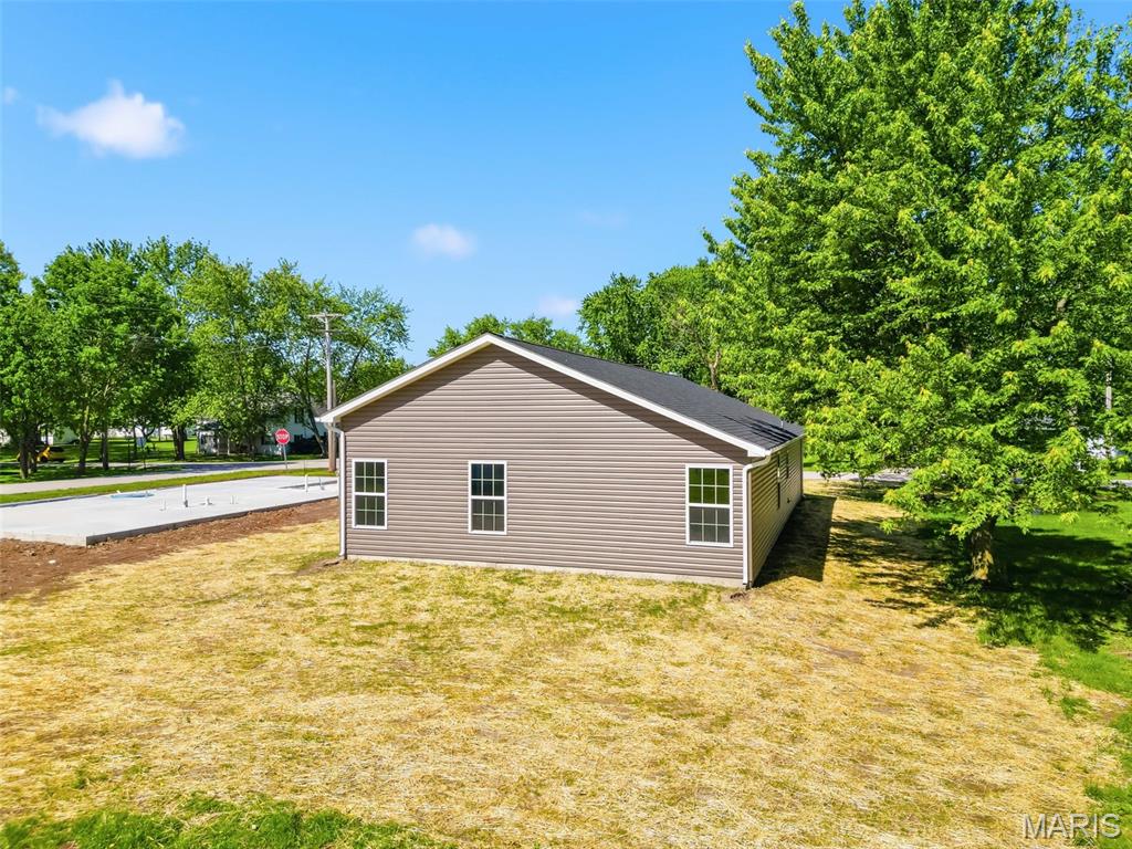 256 Walnut Street Hawk Point, MO 63349 - Photo 31 of 35