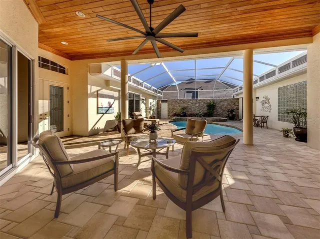 $1,200,000 | 300 Stone Briar Creek Drive, Venice, FL 34292