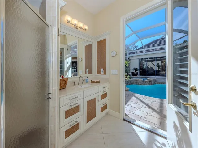 $1,200,000 | 300 Stone Briar Creek Drive, Venice, FL 34292