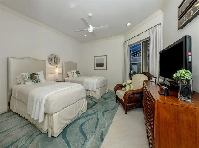 $1,200,000 | 300 Stone Briar Creek Drive, Venice, FL 34292