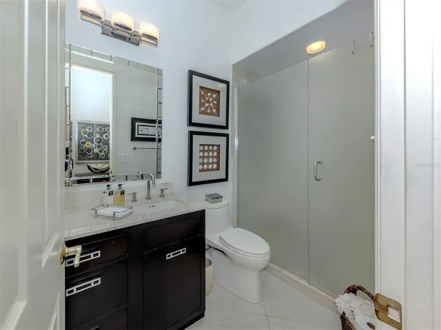 $1,200,000 | 300 Stone Briar Creek Drive, Venice, FL 34292