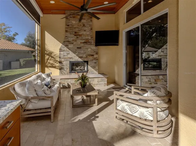 $1,200,000 | 300 Stone Briar Creek Drive, Venice, FL 34292