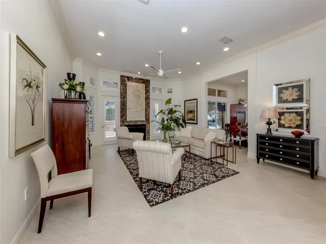 $1,200,000 | 300 Stone Briar Creek Drive, Venice, FL 34292