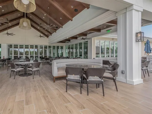 $1,200,000 | 300 Stone Briar Creek Drive, Venice, FL 34292