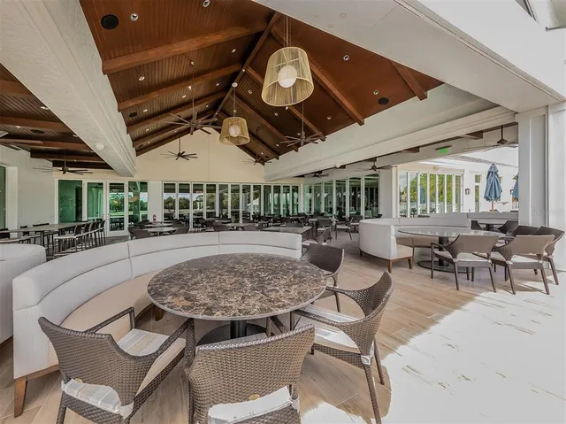 $1,200,000 | 300 Stone Briar Creek Drive, Venice, FL 34292