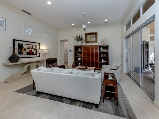 $1,200,000 | 300 Stone Briar Creek Drive, Venice, FL 34292