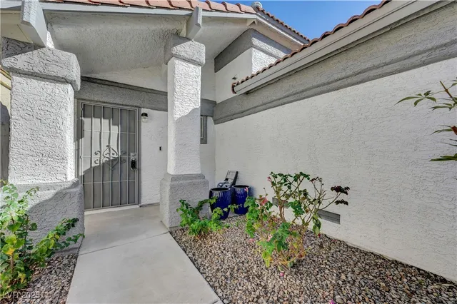 $350,000 | 2720 Cathedral Lane, Las Vegas, NV 89108