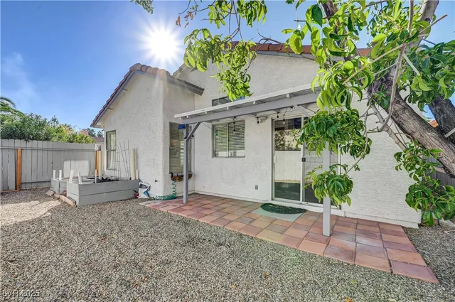 $350,000 | 2720 Cathedral Lane, Las Vegas, NV 89108