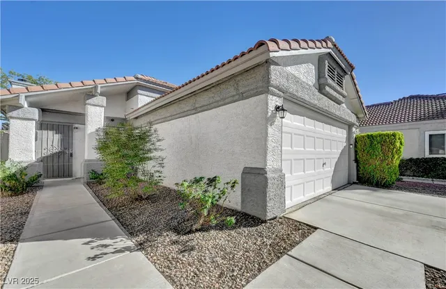 $350,000 | 2720 Cathedral Lane, Las Vegas, NV 89108