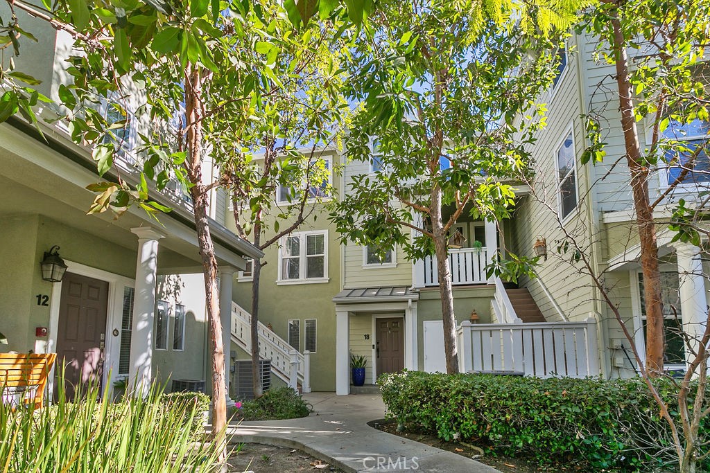 18 Triad Lane Ladera Ranch, CA 92694 - Photo 2 of 37 front view of a house with a tree