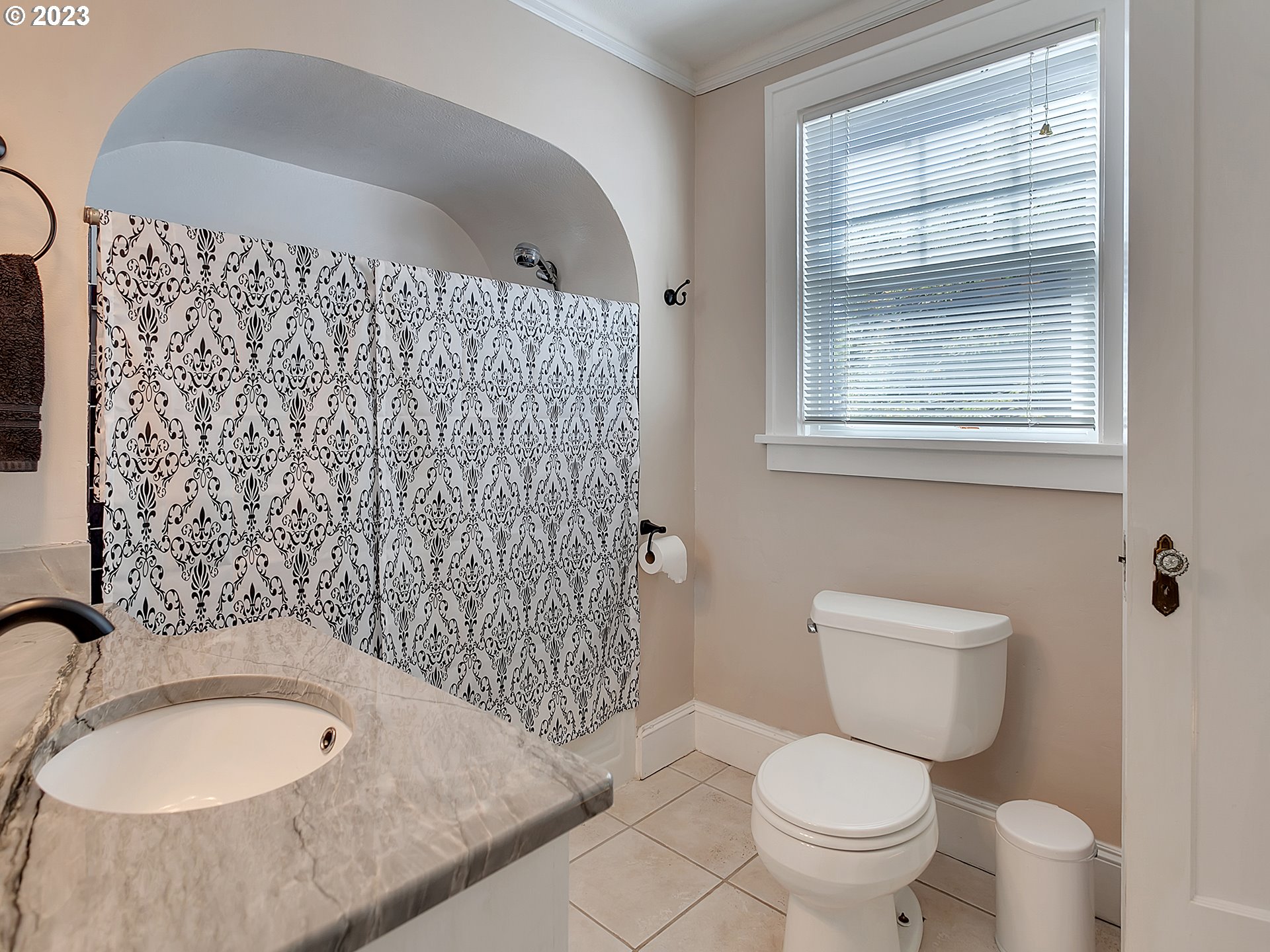 14664 Ehlen Road Northeast Aurora, OR 97002 - Photo 23 of 46 Bathroom