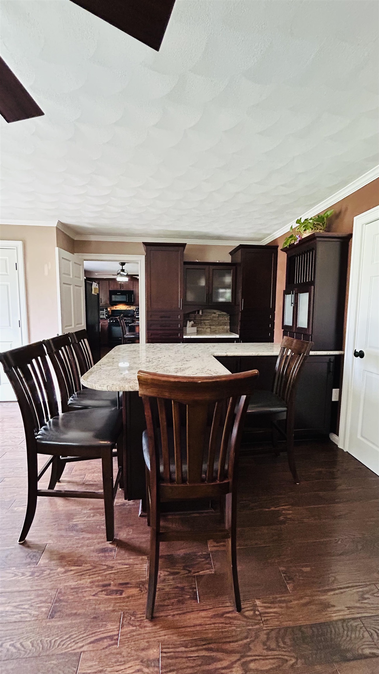 2924 Guilford Road Rockford, IL 61107 - Photo 13 of 46 Gallery Image 13