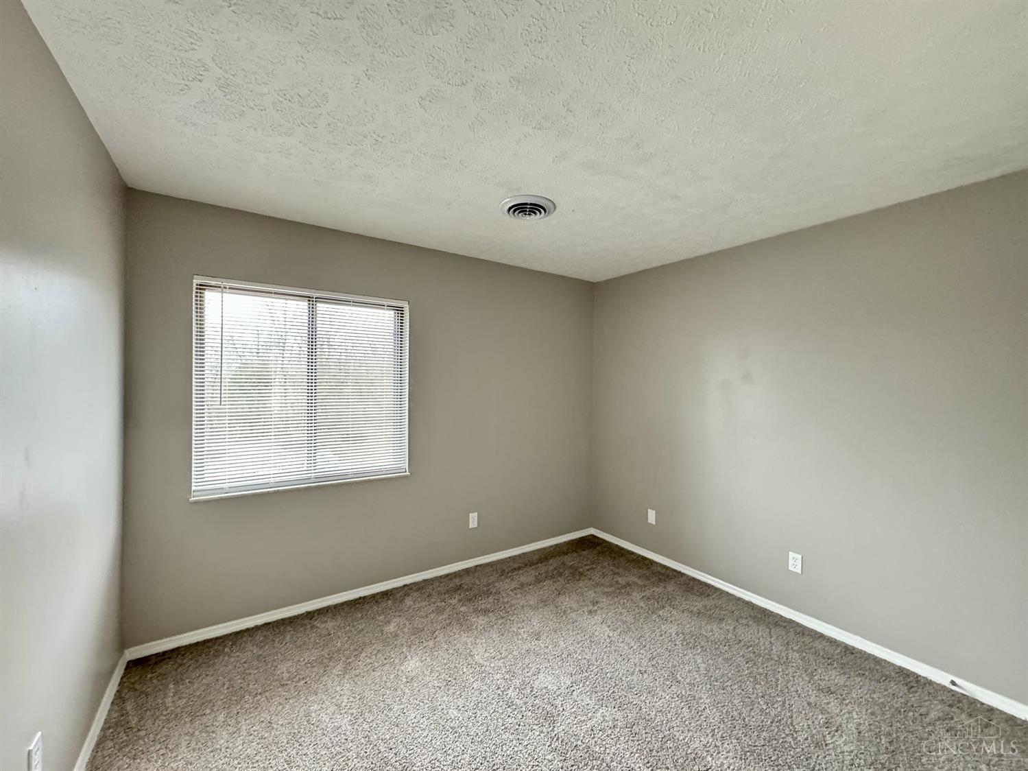 6588 Hearne Road, Unit 36 Cincinnati, OH 45248 - Photo 26 of 35