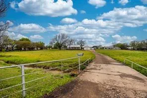 $399,000 | 1717 Pipeline Road, Cleburne, TX 76033
