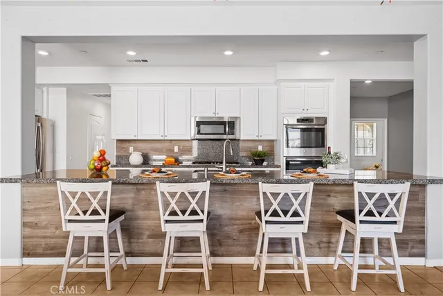 $1,128,888 | 11872 Confluence Drive, Jurupa Valley, CA 91752