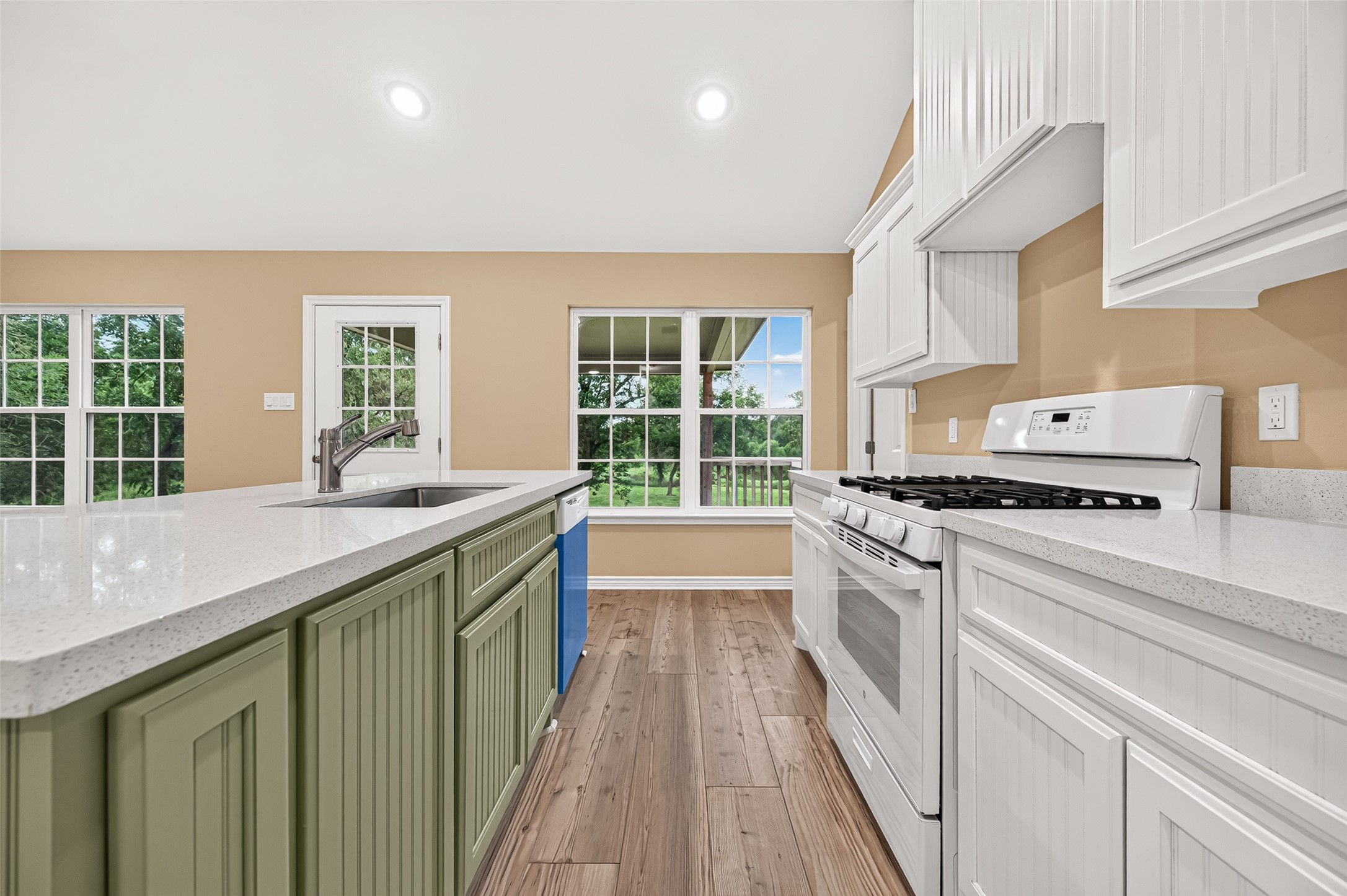 14720 Padre Court Road Needville, TX 77461 - Photo 21 of 50 Gallery Image 21