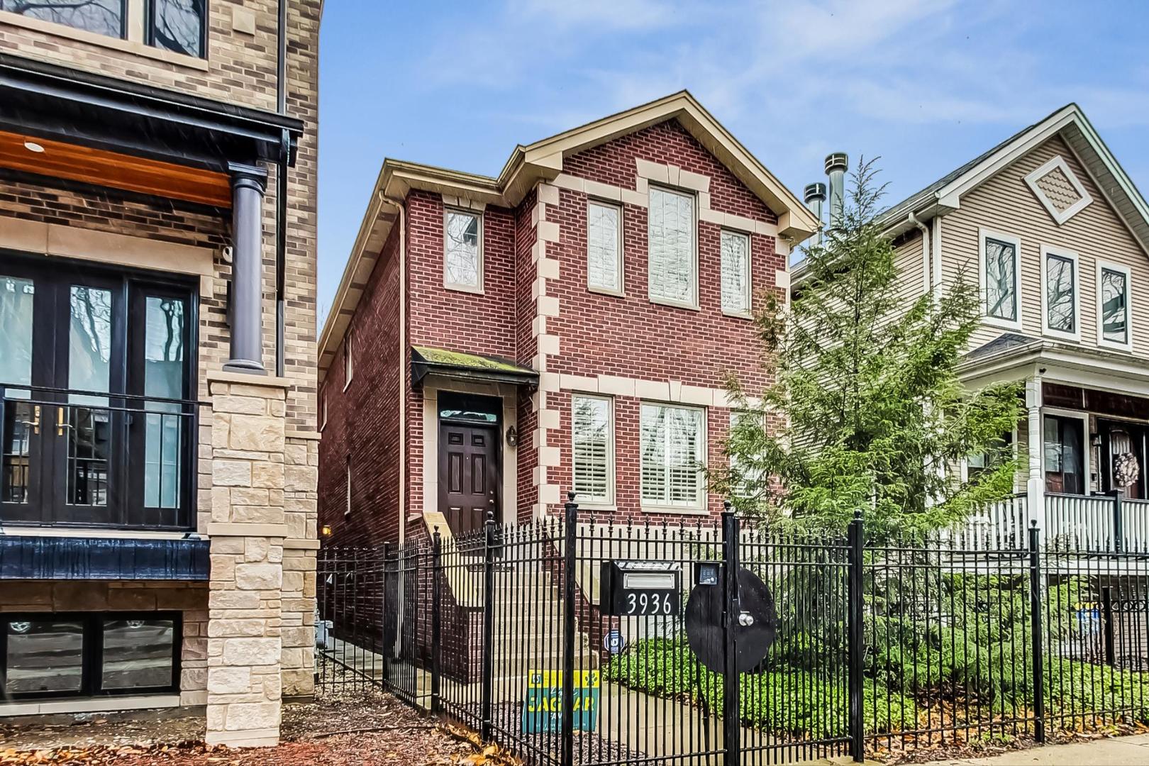 3936 North Paulina St  