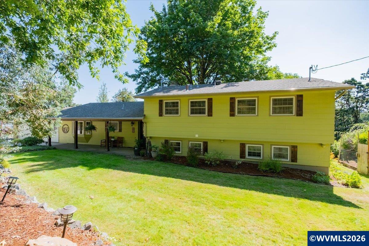733 Northwest Laurel Place Albany, OR 97321 - Photo 2 of 50