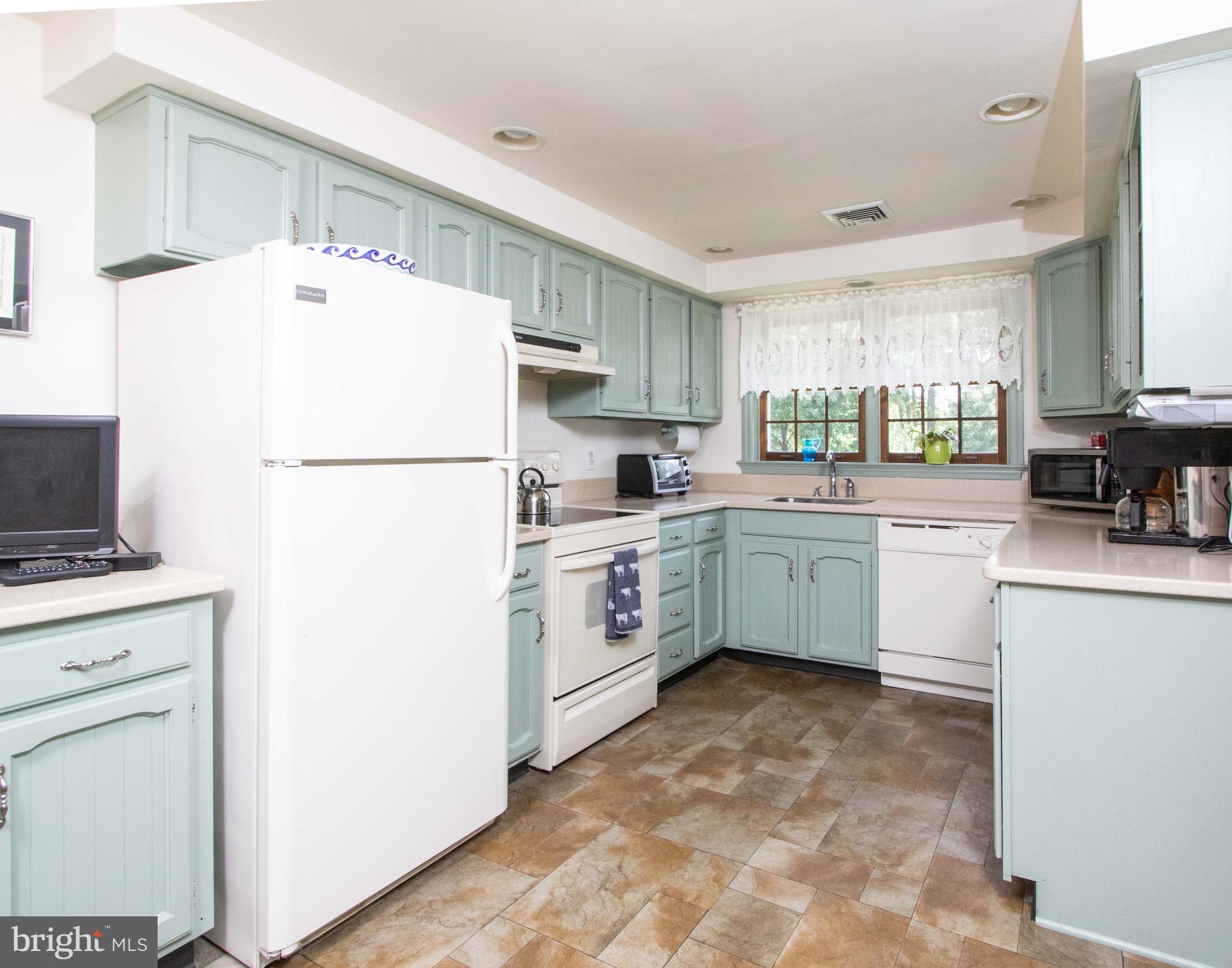 29 Marian Road Phoenixville, PA 19460 - Photo 12 of 32 updated kitchen