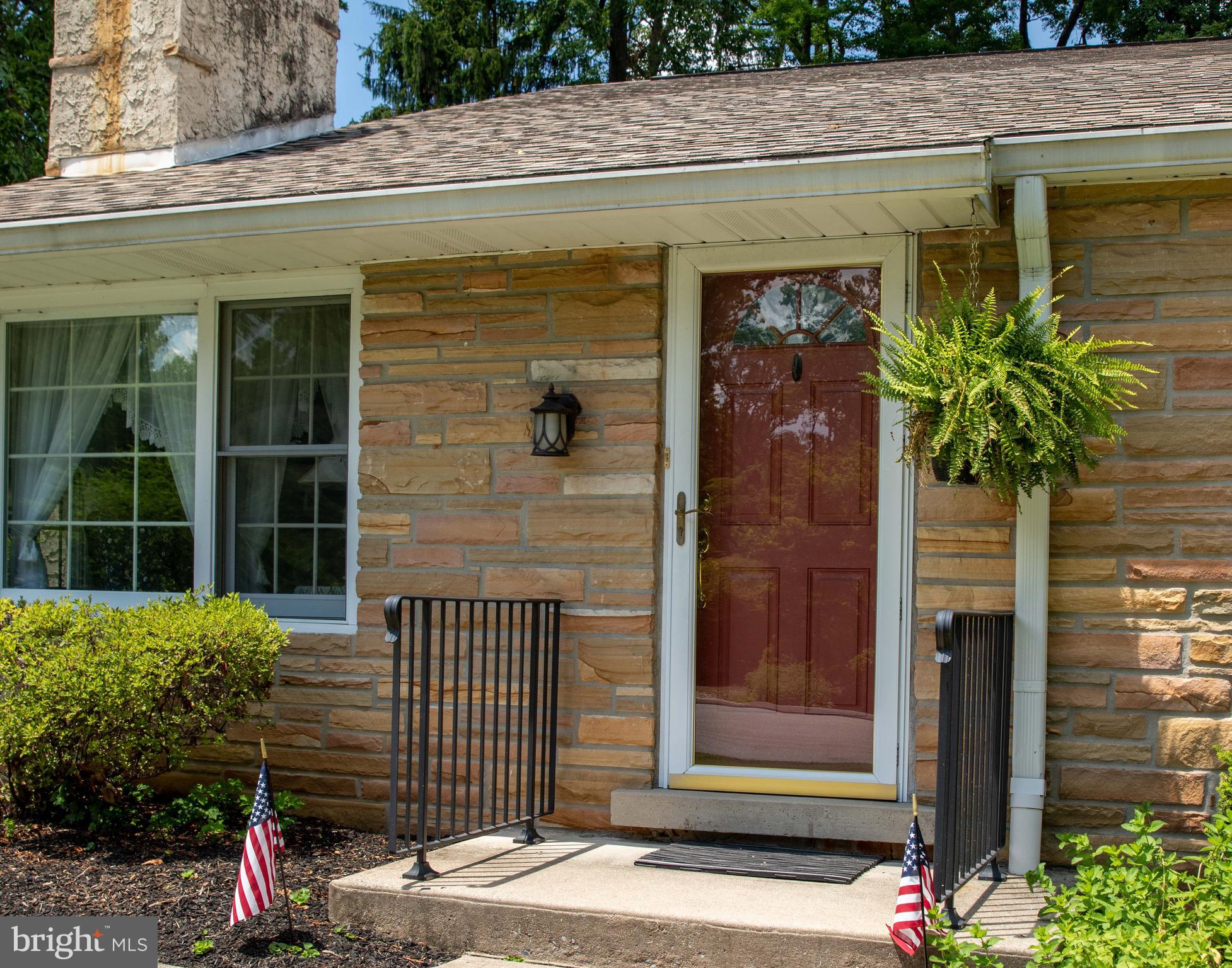 29 Marian Road Phoenixville, PA 19460 - Photo 6 of 32 Gallery Image 6