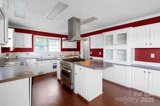 $750,000 | 2716 Camp Creek Road, Lancaster, SC 29720