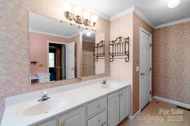 $750,000 | 2716 Camp Creek Road, Lancaster, SC 29720