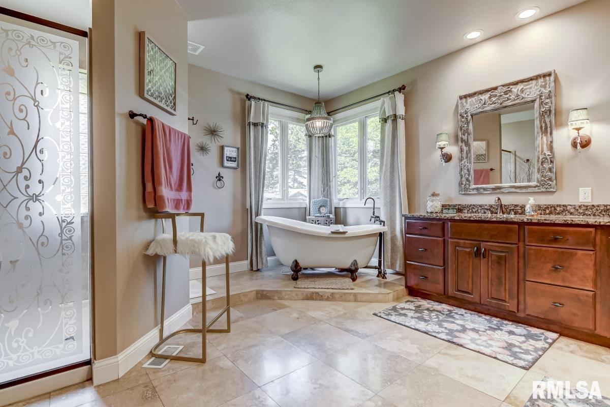 107 Linden Lane Springfield, IL 62712 - Photo 36 of 91 Gallery Image 36