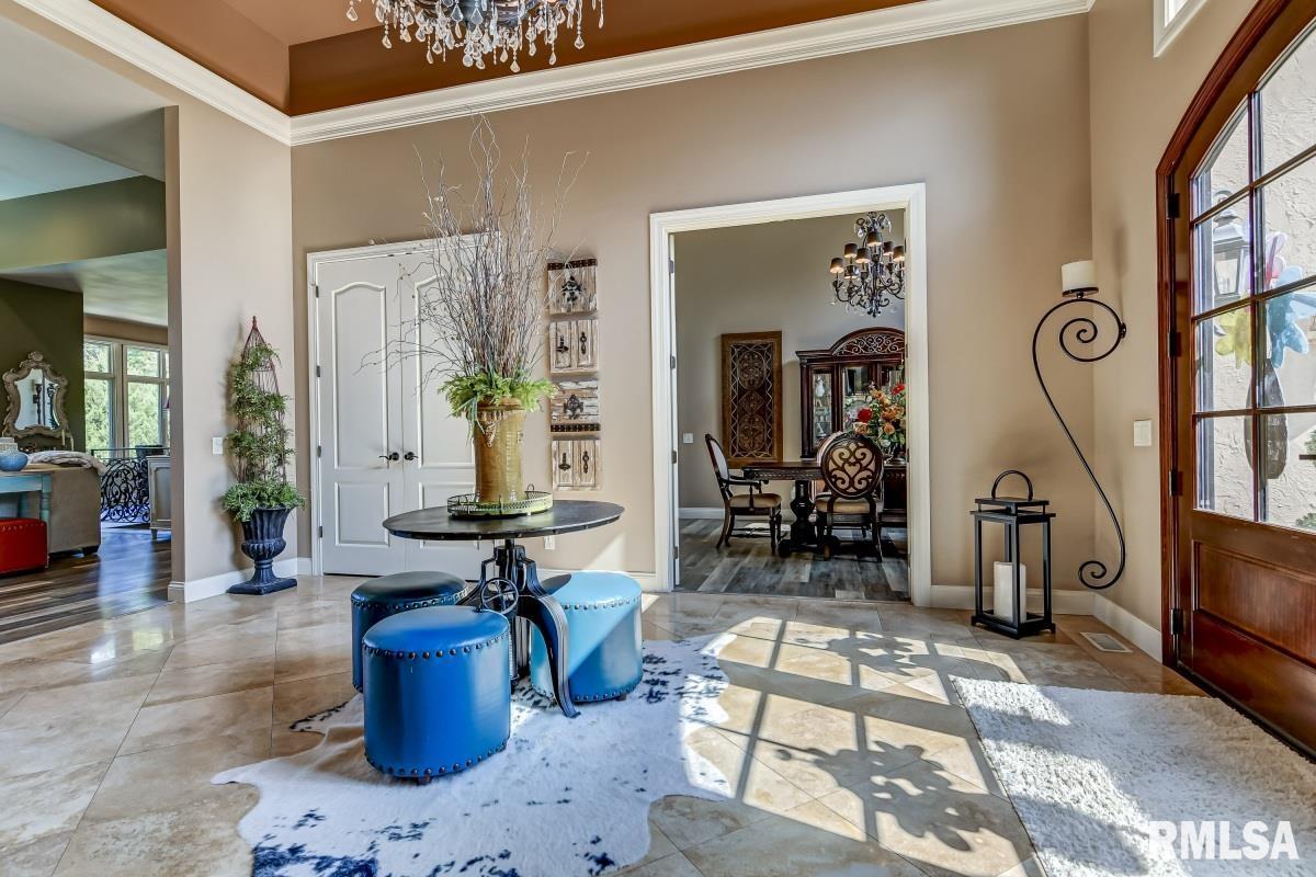 107 Linden Lane Springfield, IL 62712 - Photo 5 of 91 Gallery Image 5