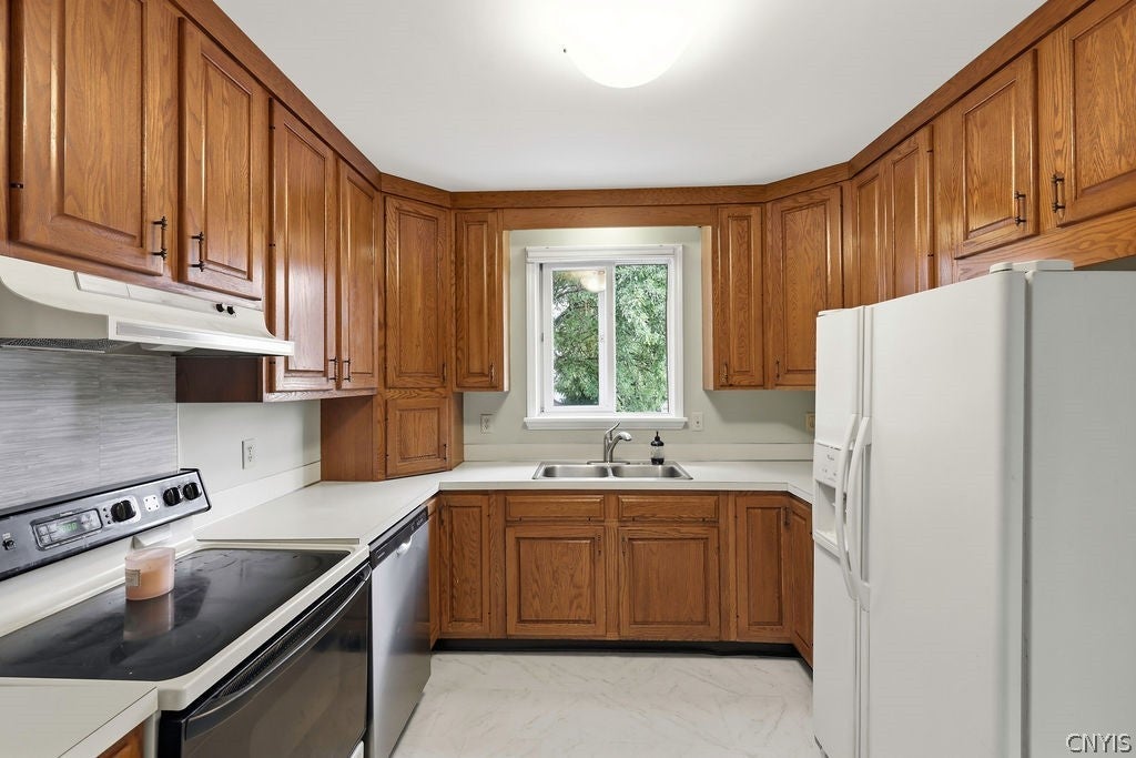 515 Roxford Road South Syracuse, NY 13208 - Photo 7 of 43 Gallery Image 7