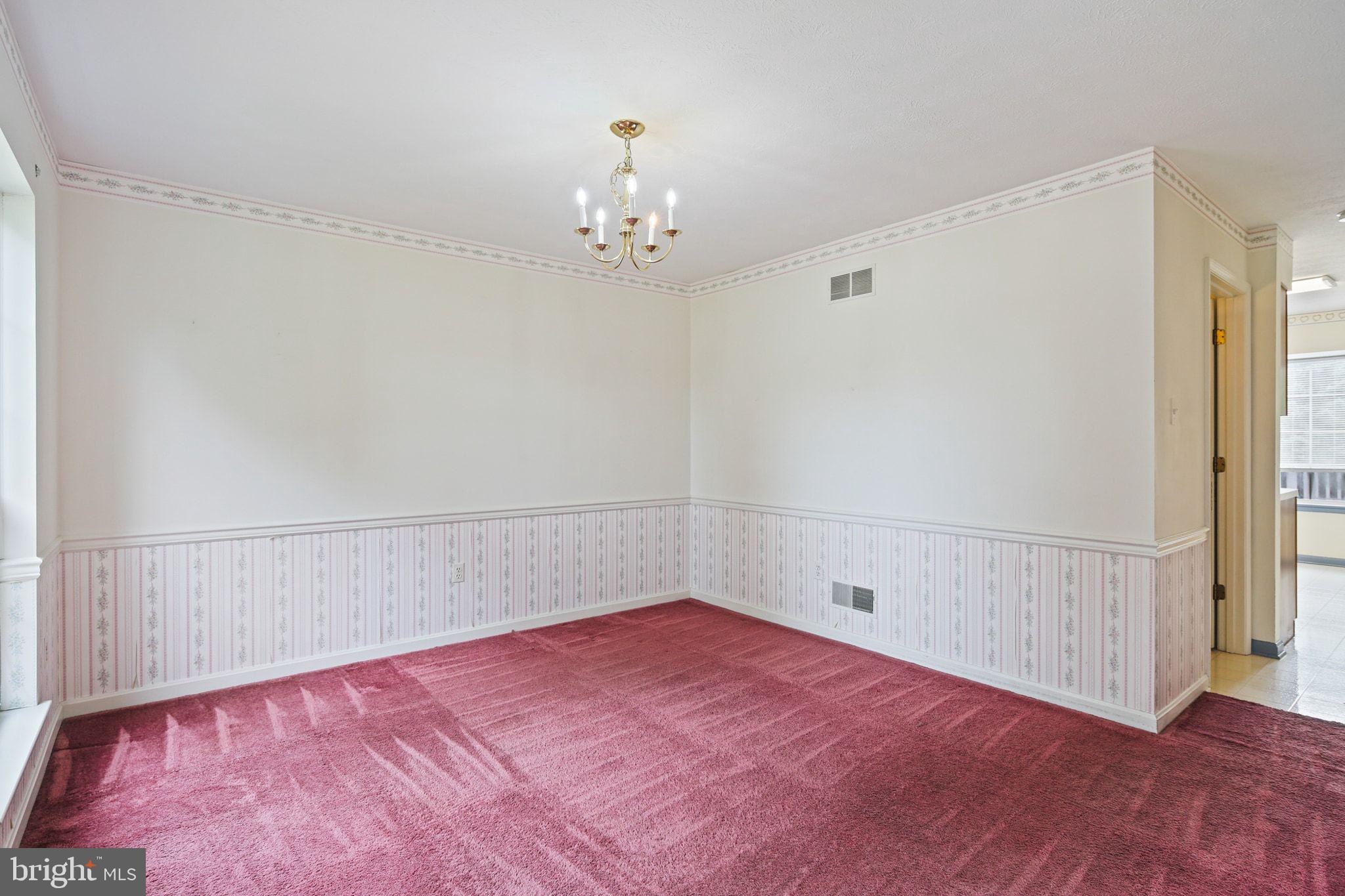 61 Marhill Court Westminster, MD 21158 - Photo 2 of 33 an empty room with a natural light