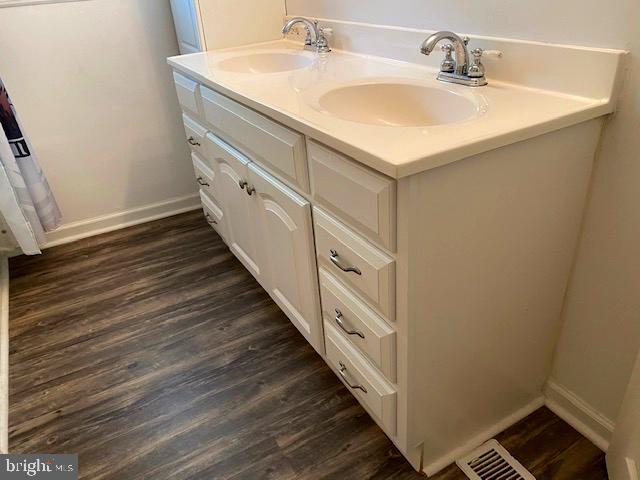 9 Creek Road Lumberton, NJ 08048 - Photo 18 of 26 Full Bath Vinyl Flooring New