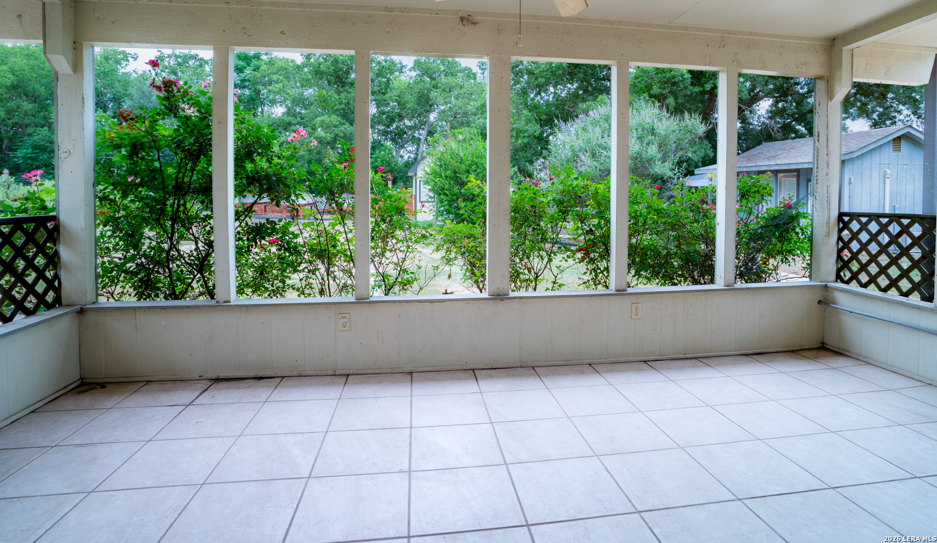 208 Front Street Comfort, TX 78013 - Photo 22 of 33